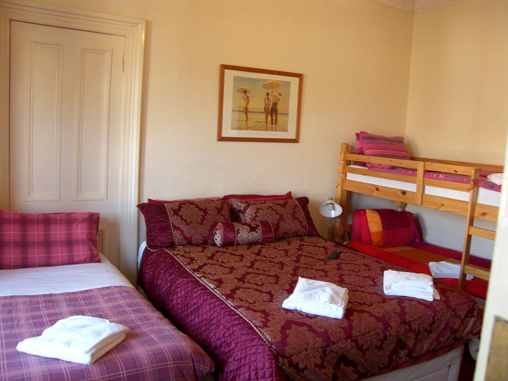 Regis Guest House EDI Szoba fotó