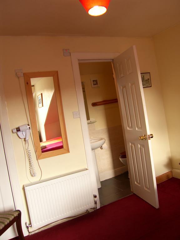 Regis Guest House EDI Kültér fotó